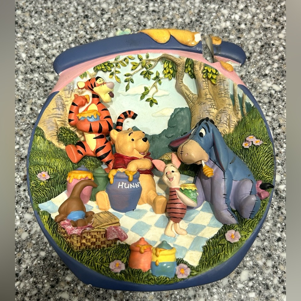 “A POOH-ISH SORT OF PICNIC” Winnie the Pooh 3D Sculptured Plate
